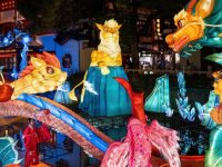 上海豫园灯会因“太美”登上热搜，网友说它“赢麻了”！彩灯出炉背后有啥故事