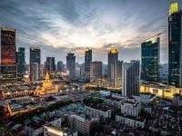 上海南京西路打造首个“千亿级商圈”：用三年时间实现零售总额突破千亿元