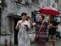 上海这个老旧小区迎来拆除重建，居民100％搬迁后户口权益如何保障？